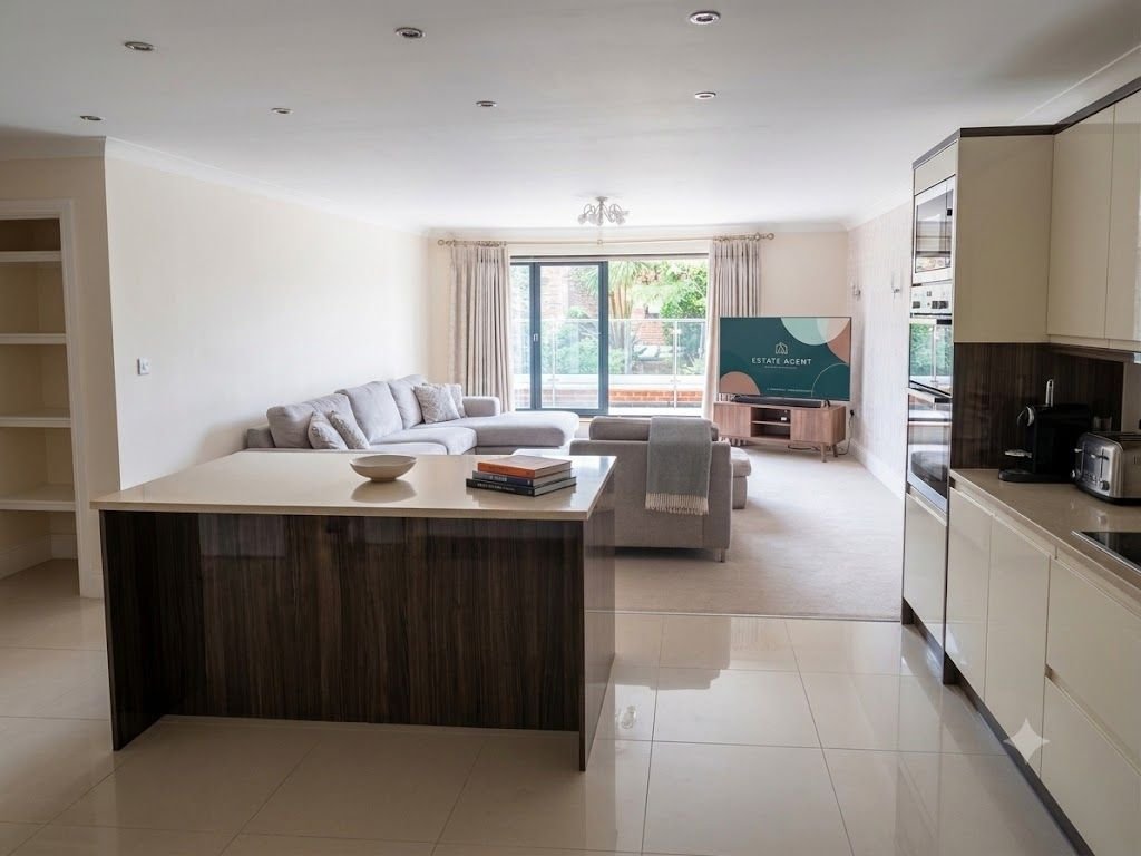 Swakeleys Road, Ickenham UB10