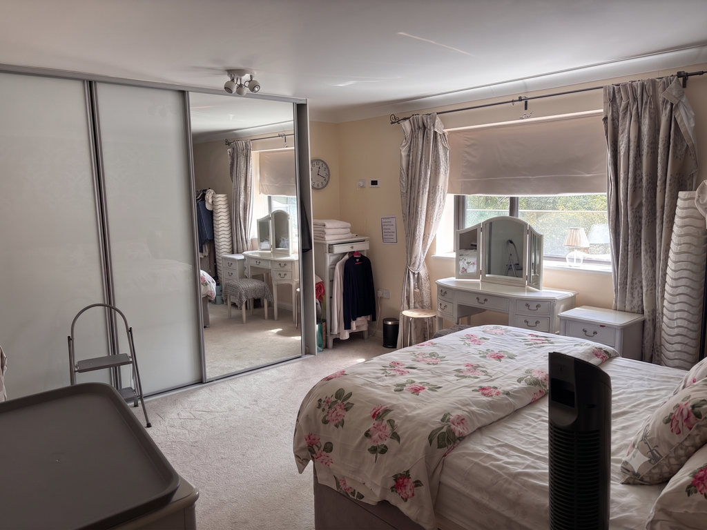 Swakeleys Road, Ickenham UB10